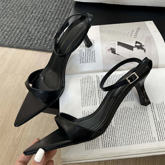 Womanly Heels Bequeme & elegante Sandalen 2025, Low Heels Spitz Slingback Casual Party